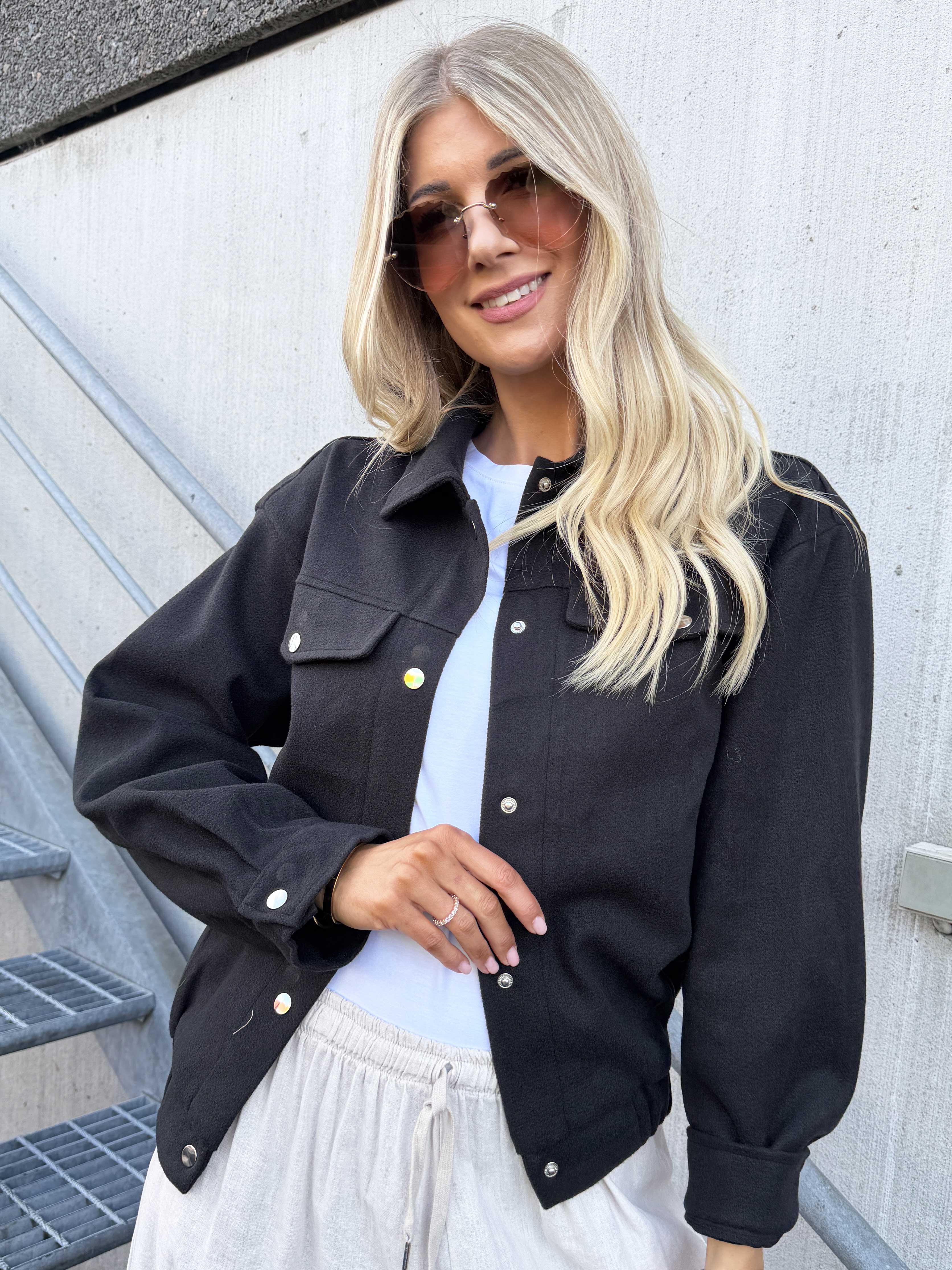 Nukaka - Let og stilfuld jakke i skjortestil